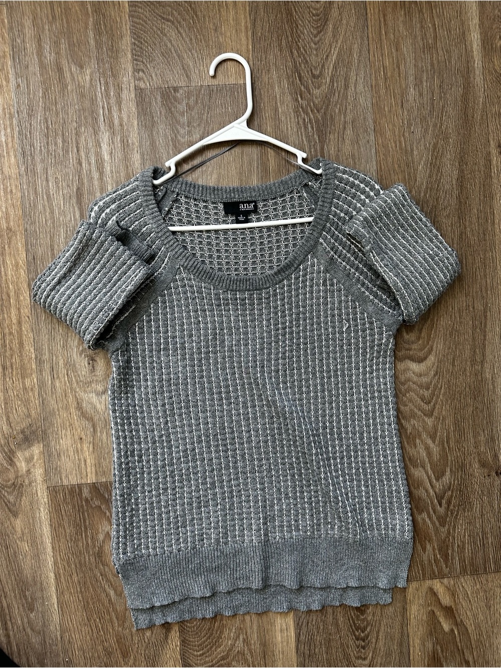 a.n.a Gray Open Knit Long Sleeve Sweater Size S Waffle Grid Stitch Scoop Neck